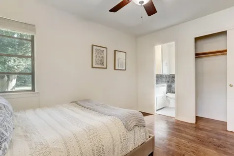 4546 Warm Springs Road Houston TX 77035