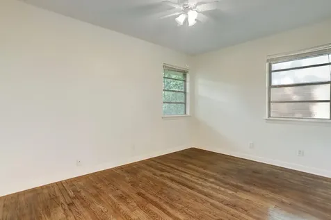4546 Warm Springs Road Houston TX 77035