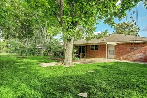 4546 Warm Springs Road Houston TX 77035