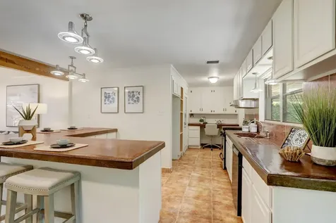 4546 Warm Springs Road Houston TX 77035