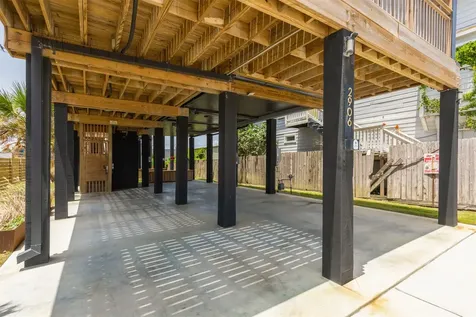 2906 Avenue R 1/2 Galveston TX 77550