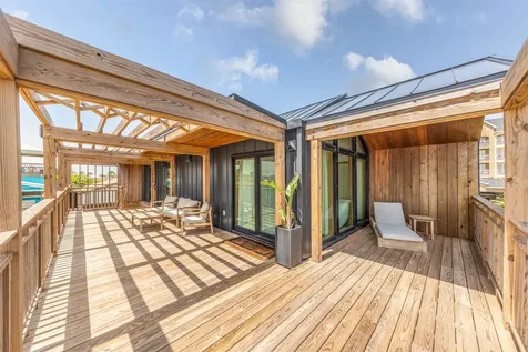 2906 Avenue R 1/2 Galveston TX 77550
