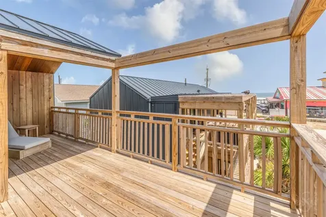 2906 Avenue R 1/2 Galveston TX 77550