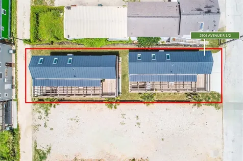 2906 Avenue R 1/2 Galveston TX 77550