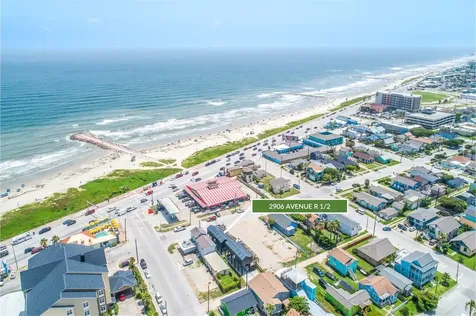 2906 Avenue R 1/2 Galveston TX 77550
