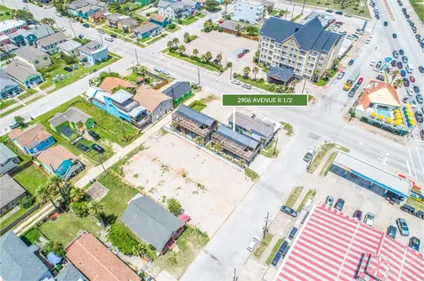 2906 Avenue R 1/2 Galveston TX 77550