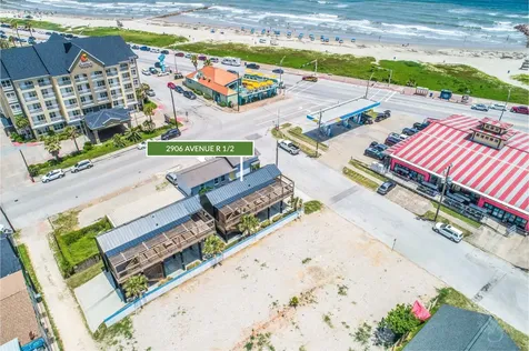 2906 Avenue R 1/2 Galveston TX 77550