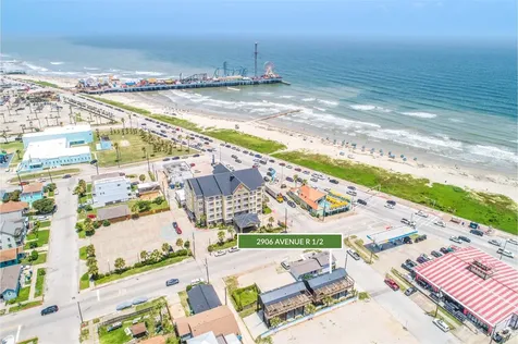 2906 Avenue R 1/2 Galveston TX 77550