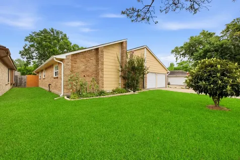 3451 Golders Green Drive Houston TX 77082