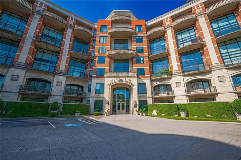 5005 Hidalgo Street 413 Houston TX 77056