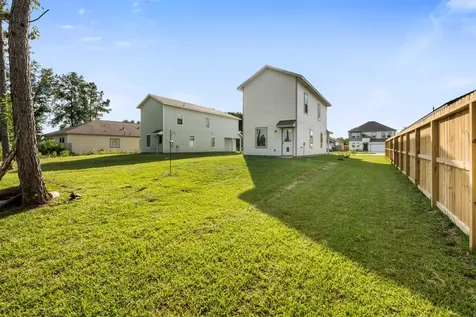 1044 Road 5203 Cleveland TX 77327