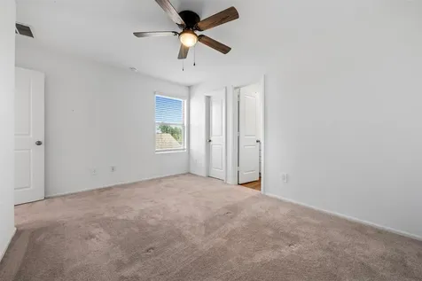 1044 Road 5203 Cleveland TX 77327