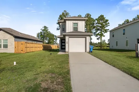 1044 Road 5203 Cleveland TX 77327