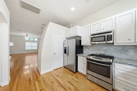 8710 Beverlyhill Street 302 Houston TX 77063