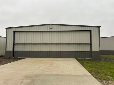 8814 Taxiway Three Manvel TX 77578
