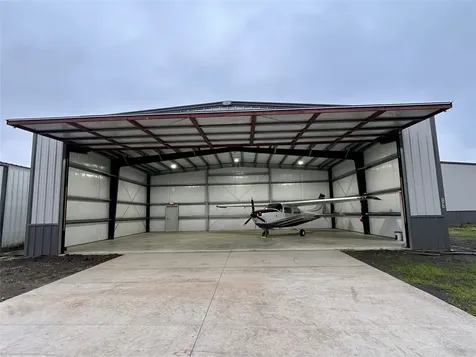 8814 Taxiway Three Manvel TX 77578