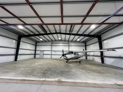 8814 Taxiway Three Manvel TX 77578