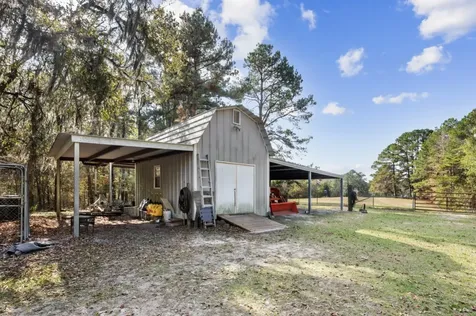 6910 Highway 147 N Center TX 75935