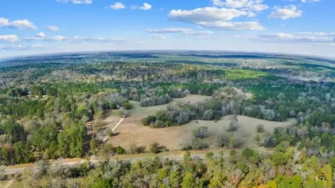 6910 Highway 147 N Center TX 75935