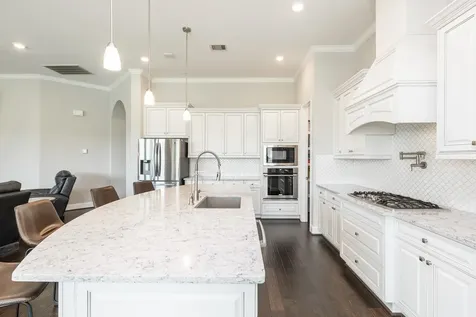 5958 Arcola Meadow Court Houston TX 77059