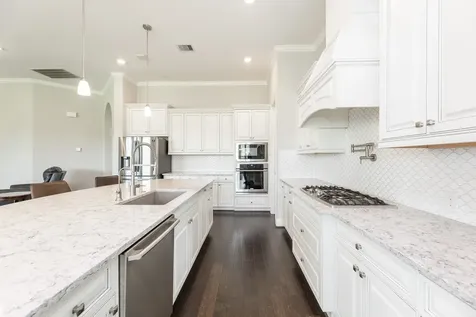 5958 Arcola Meadow Court Houston TX 77059