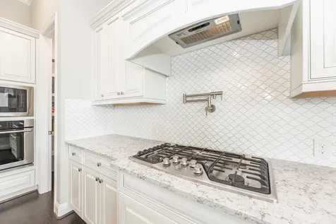 5958 Arcola Meadow Court Houston TX 77059