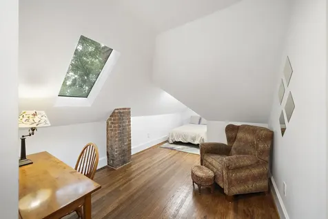 2019 Crockett Street Houston TX 77007