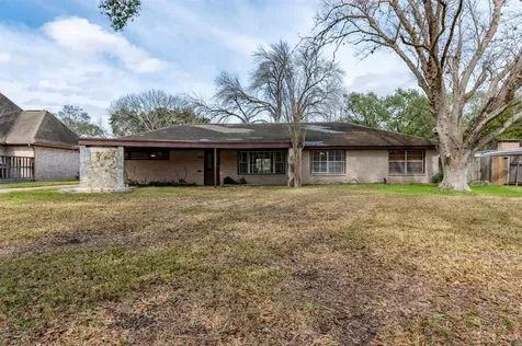 5518 Holly Street Houston TX 77081