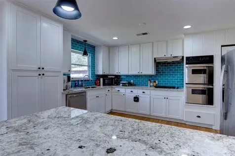 5518 Holly Street Houston TX 77081