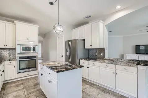 17 Leandro Court Montgomery TX 77356