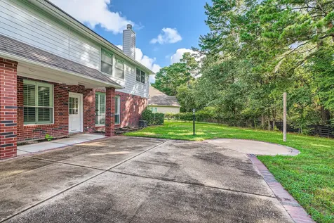 17 Leandro Court Montgomery TX 77356
