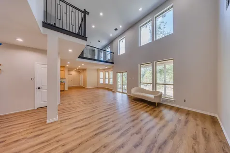 2127 Bambi Court Cleveland TX 77328