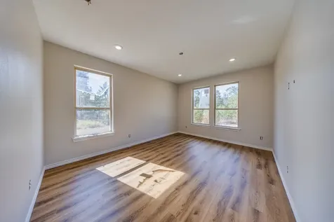 2127 Bambi Court Cleveland TX 77328