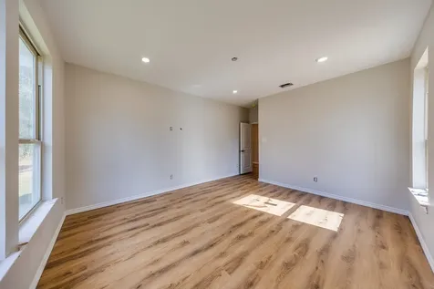 2127 Bambi Court Cleveland TX 77328