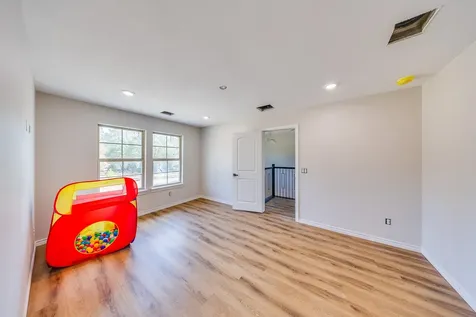 2127 Bambi Court Cleveland TX 77328