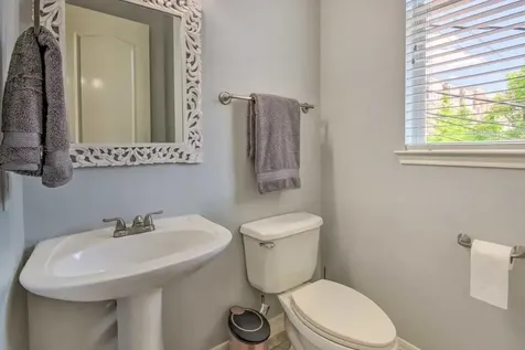 207 Knox Street Houston TX 77007