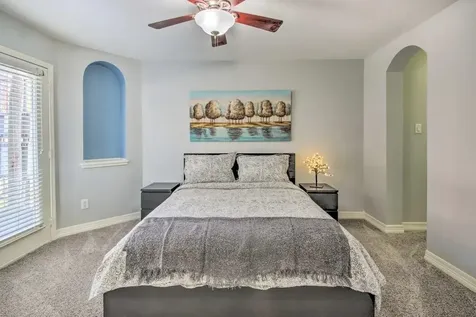 207 Knox Street Houston TX 77007