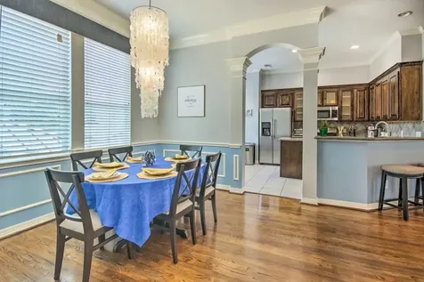 207 Knox Street Houston TX 77007
