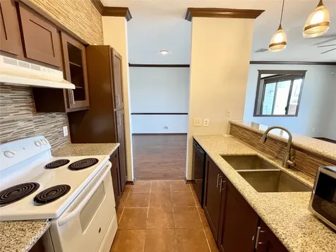 14550 Fonmeadow Drive 1305 Houston TX 77035