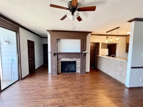 14550 Fonmeadow Drive 1305 Houston TX 77035