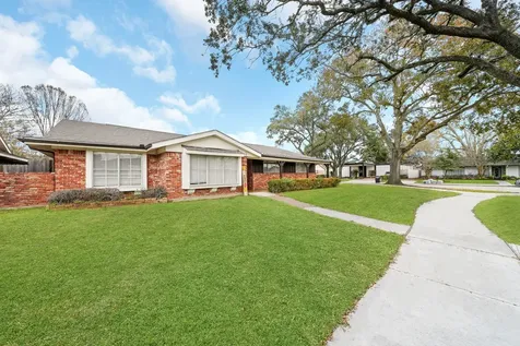 4002 Martinshire Drive Houston TX 77025