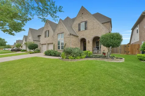911 Ember Hills Lane Friendswood TX 77546