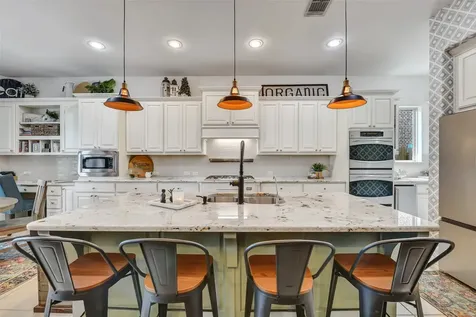 911 Ember Hills Lane Friendswood TX 77546