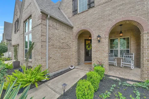 911 Ember Hills Lane Friendswood TX 77546