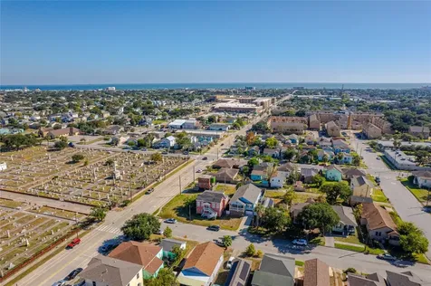 4309 K Avenue Galveston TX 77550