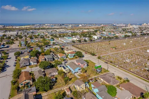 4309 K Avenue Galveston TX 77550