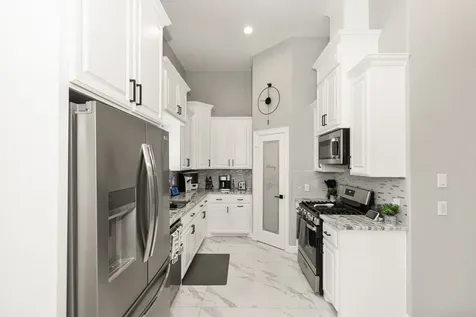 602 E Main Street La Porte TX 77571