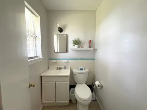 131 Walker Avenue Lolita TX 77971