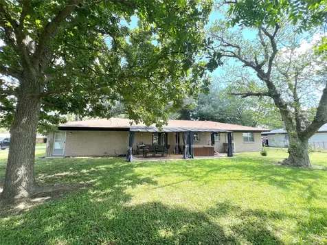 131 Walker Avenue Lolita TX 77971