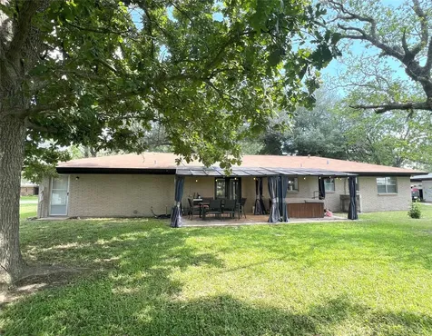 131 Walker Avenue Lolita TX 77971